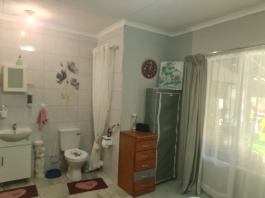 3 Bedroom Property for Sale in Geelhoutpark North West